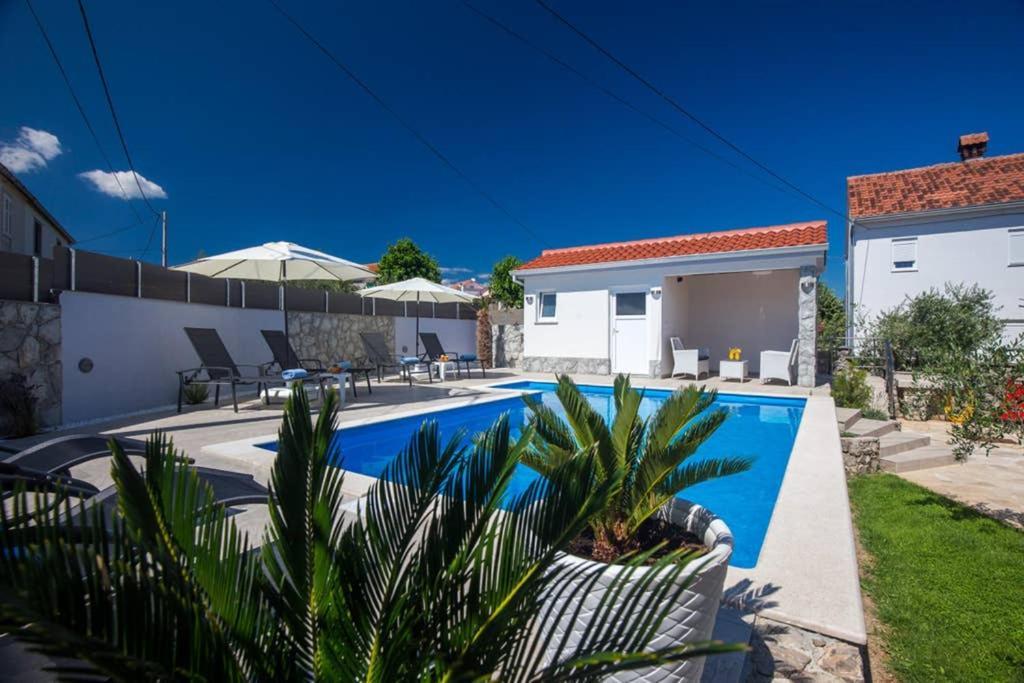 Adria-Holiday House With A Private Pool In Krk Корнич Екстер'єр фото