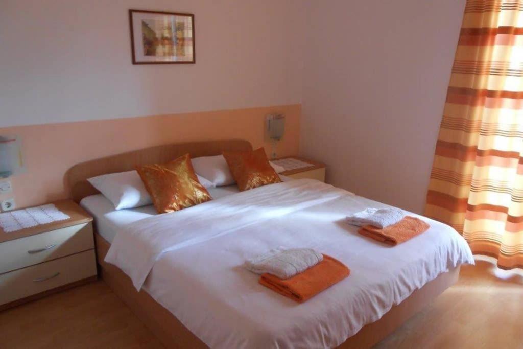Adria-Holiday House With A Private Pool In Krk Корнич Екстер'єр фото