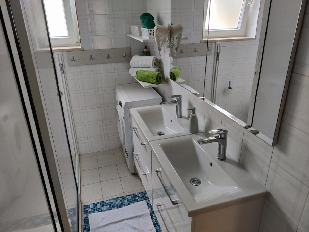 Adria-Holiday House With A Private Pool In Krk Корнич Екстер'єр фото